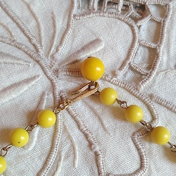 Vintage Yellow Leaf Set - Picture 5 of 6